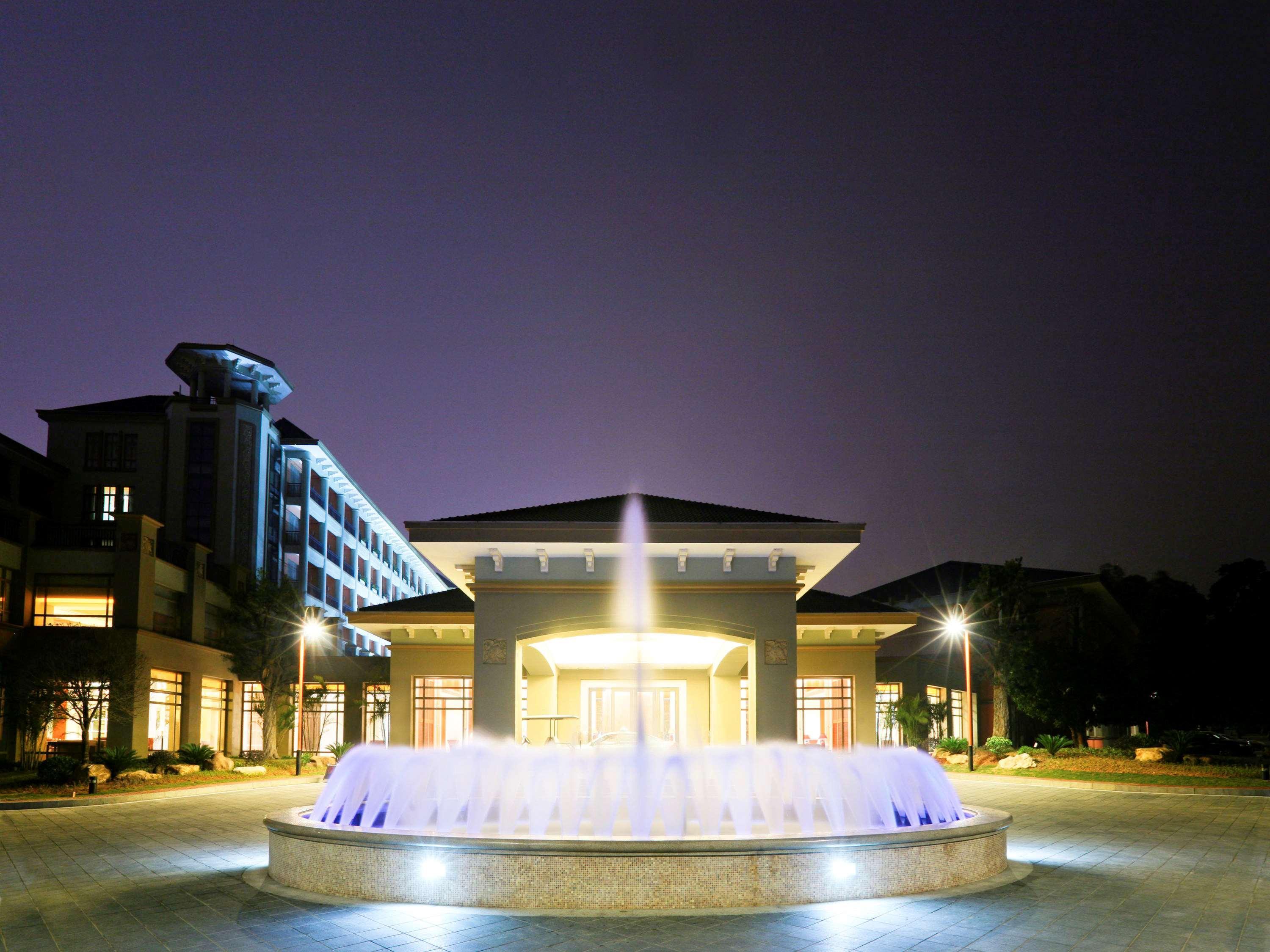 Pullman Hotel And Pullman Living Dongguan Forum Экстерьер фото